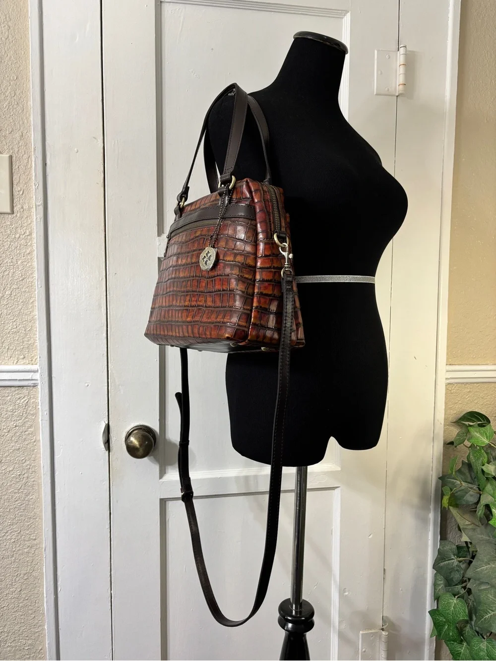 Patricia Nash Brown Rosora Croc-Embossed Leather Satchel Autumn Bag - Picture 14 of 16